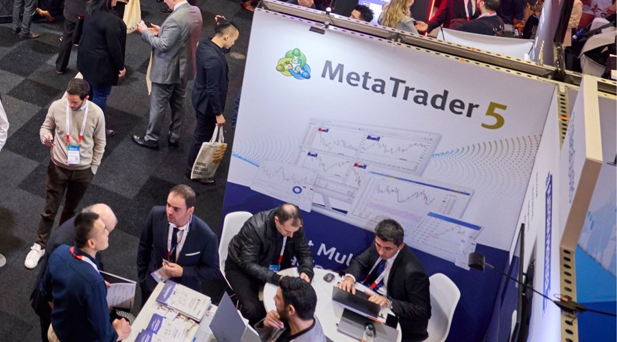 快讯丨市委全面依法治市委员会2024年度党政主要负责人述法工作专题会议召开