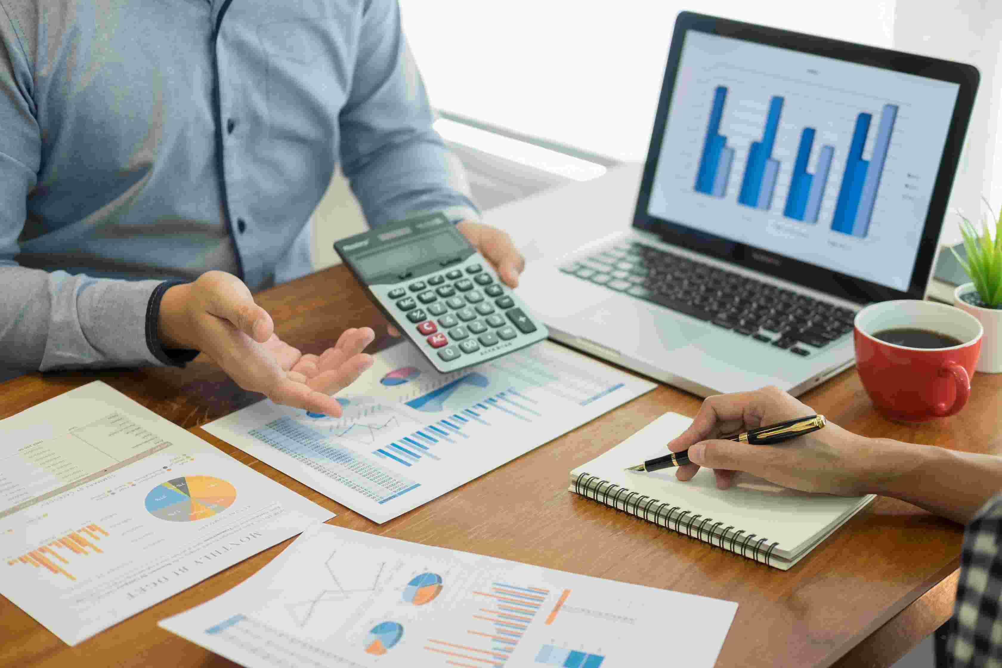 巨鲸Strategy(MSTR.US)再秀财技：9%股息优先股狂揽28亿美元加码比特币