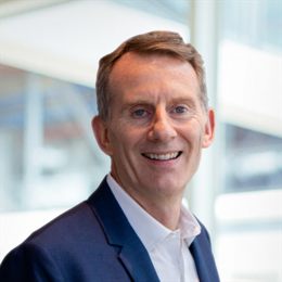 “AG600能上天入海,好酷!”斗门区少先队员探秘智造一线