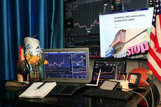 一小时高效喷药近百亩，合肥推广无人植保机助力油菜花丰产