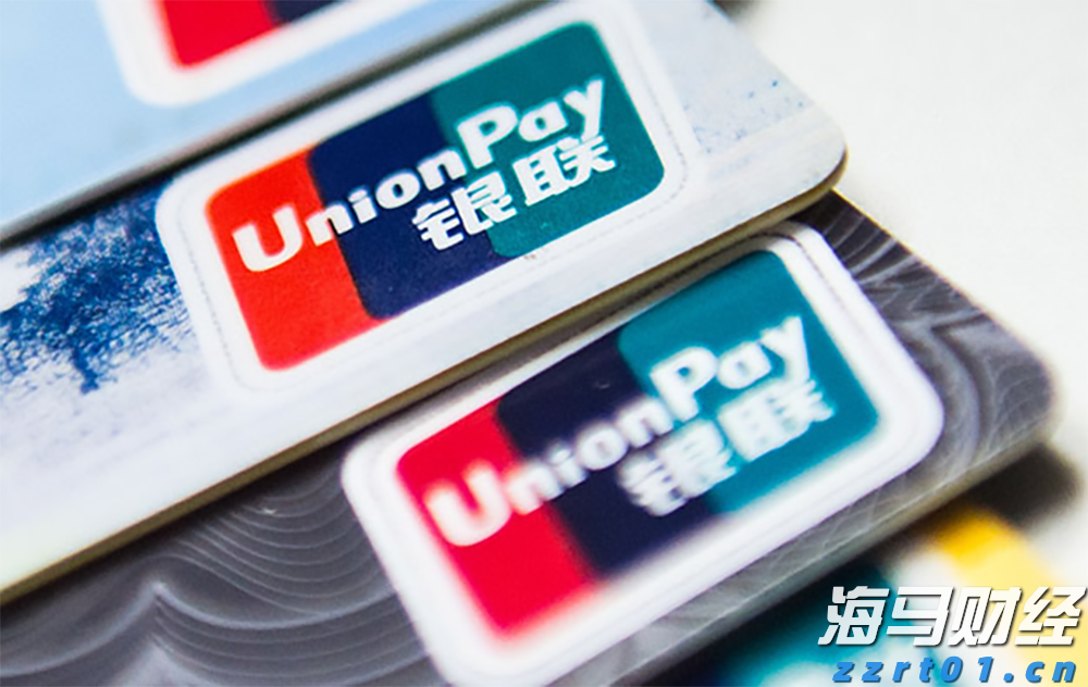 港珠澳大桥海关查获一起走私相机及滤镜套装进境案